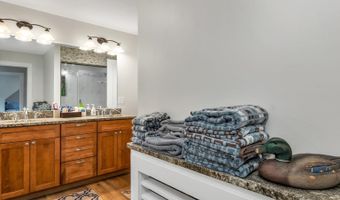 78 Cates Ln, Brookfield, NH 03872