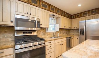 185 N Bissell Rd, Aurora, OH 44202