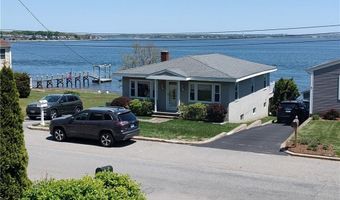 11 King Philip Ave, Bristol, RI 02809