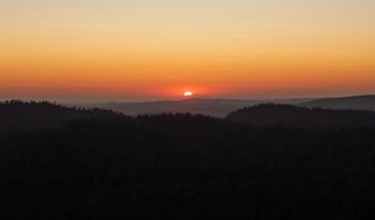 2044 Douglas Dr, Arnold, CA 95223