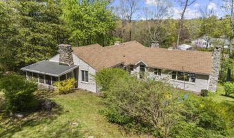 67 Obtuse Hill Rd, Brookfield, CT 06804