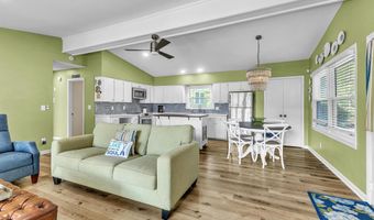 58 Lake Hill Dr, Alexander City, AL 35010