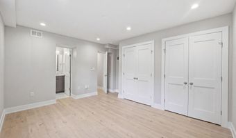 5305 CONNECTICUT Ave NW 2, Washington, DC 20015