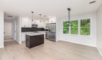 10 Maple Dr, Alloway, NJ 07461