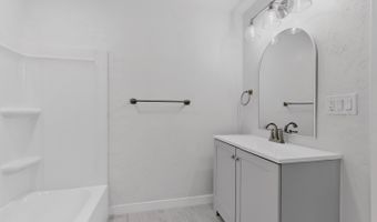 902 Headingly Ave NW, Albuquerque, NM 87107
