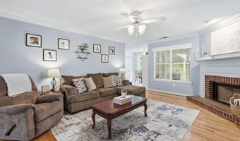 133 LAKE Ter, Alabaster, AL 35007