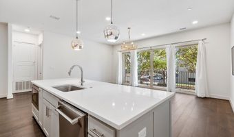 15875 Spectrum Dr 1106, Addison, TX 75001