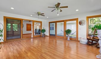 4382 3rd, Adrian, MI 49221