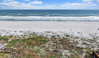 1025 BEACH Ave, Atlantic Beach, FL 32233