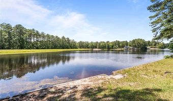 105 Lakewood Dr, Aberdeen, NC 28315