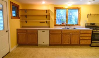 45 Blakeslee St, Brattleboro, VT 05301