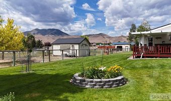 230 Redbird Ln, Challis, ID 83226