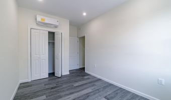 917 EMERSON St NW, Washington, DC 20011