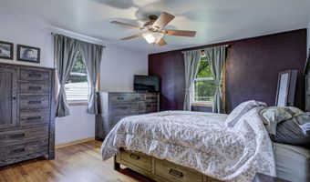 2320 S GREENVIEW St, Appleton, WI 54915