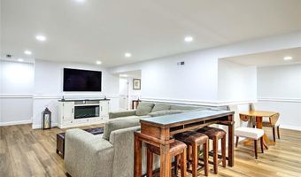 9 Cassidy Trl, Coventry, RI 02816