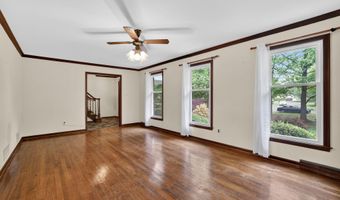 6 DONNA Dr, Bear, DE 19701