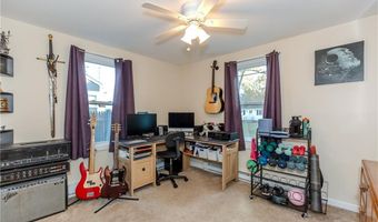 122 New Rd, East Providence, RI 02916