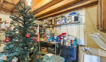 412 E Holland Ave, Alpine, TX 79830