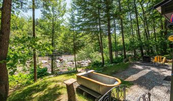 18 Spring Rd, Albany, NH 03818