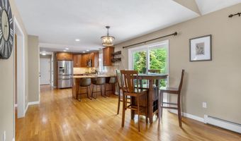212 Oak Hill Rd, Barrington, NH 03825