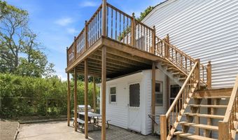 400 Thames St, Bristol, RI 02809