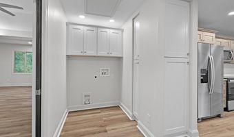3320 Hazelwood Ct, Baneberry, TN 37890