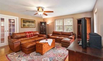 5 Fanwood Ct, West Milford, NJ 07421