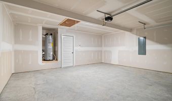 8056 Chesapeake Trl, Bauxite, AR 72011