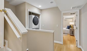 2106 FLEET St, Baltimore, MD 21231