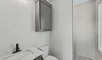6 Francis Dr, Bella Vista, AR 72715