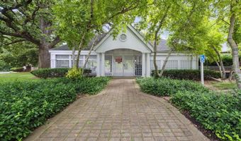 4274 Hillside Dr, Ann Arbor, MI 48105