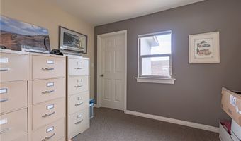 140 W Hawthorne St, Fallbrook, CA 92028