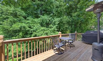 1751 Warmington Ct, Ballwin, MO 63021
