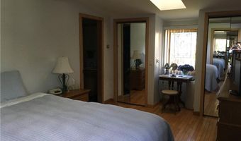 71 Baltimore Ave, Narragansett, RI 02882