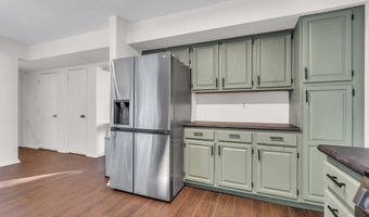 47 Deer Run Dr S, Barnegat, NJ 08005