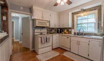 970 Kingsway St, Alliance, OH 44601