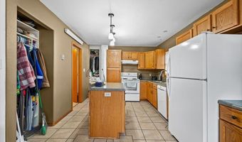 815 Aurora St, Belle Fourche, SD 57717