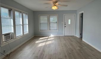 511 W Highland Ave, Aransas Pass, TX 78336