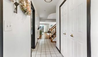 23 Parkplace Central, Allen Park, MI 48101