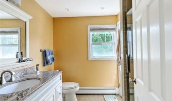 5 HIGH St, Warwick, RI 02886