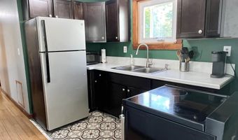 111 Central St, Brattleboro, VT 05301