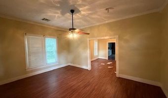 717 E 7th St, Crowley, LA 70526