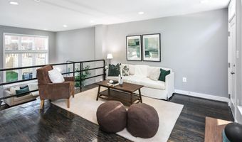 606 W CONWAY St, Baltimore, MD 21230