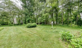 126 Grand View Ter, Brooklyn, CT 06234