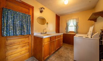 2181 E Mentor Rd, Assaria, KS 67416