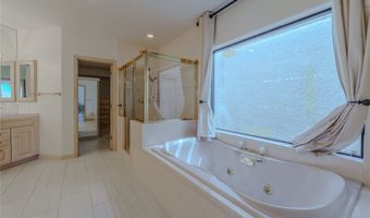 14 Sawgrass Ct, Las Vegas, NV 89113