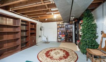 173 Terra Ln, Amherst, OH 44001
