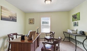 328 W Hollis St, Nashua, NH 03060