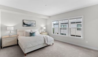 43372 WHITEHEAD Ter, Ashburn, VA 20148