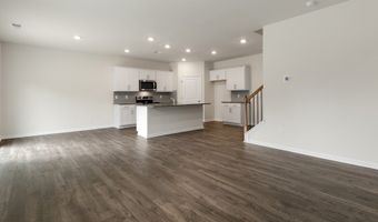 950 Misty Creek Dr, Aberdeen, NC 28315